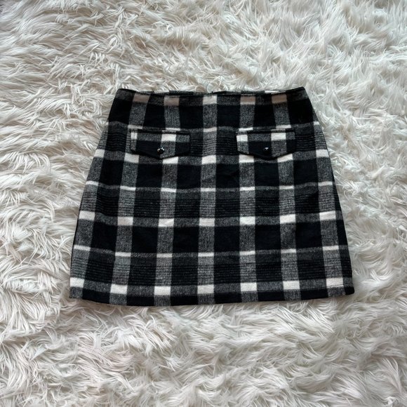 Molly Bracken - Lili Sidonio Collection Plaid Skirt - Picture 2 of 6